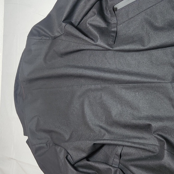 Hugo Boss Trench Coat - Picture 13 of 16